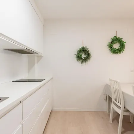 Whitey Aparment In Triana Sevilla